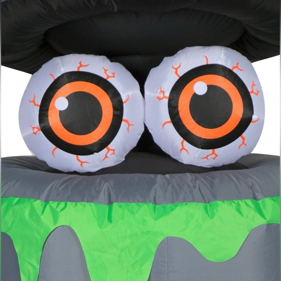 60 Inch Large Eyes Peeking Out of Trash Can - Picture 2 of 6